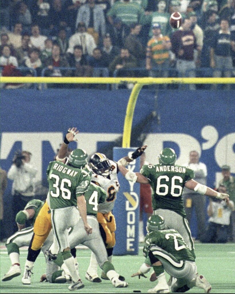 Dave Ridgway kicking the game winning field goal in the 1989 Grey Cup.